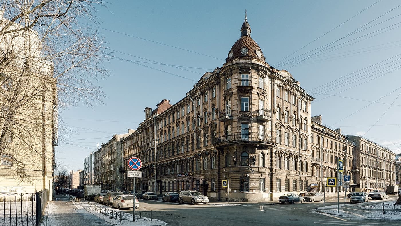 Частный дом спб адрес. Доходный дом в Санкт-Петербурге. Доходный дом Асташева, Санкт-Петербург. Зверинская 17. Зверинская улица Санкт-Петербург.